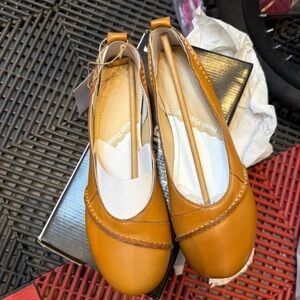 Hush Puppies Tan Leather Flats